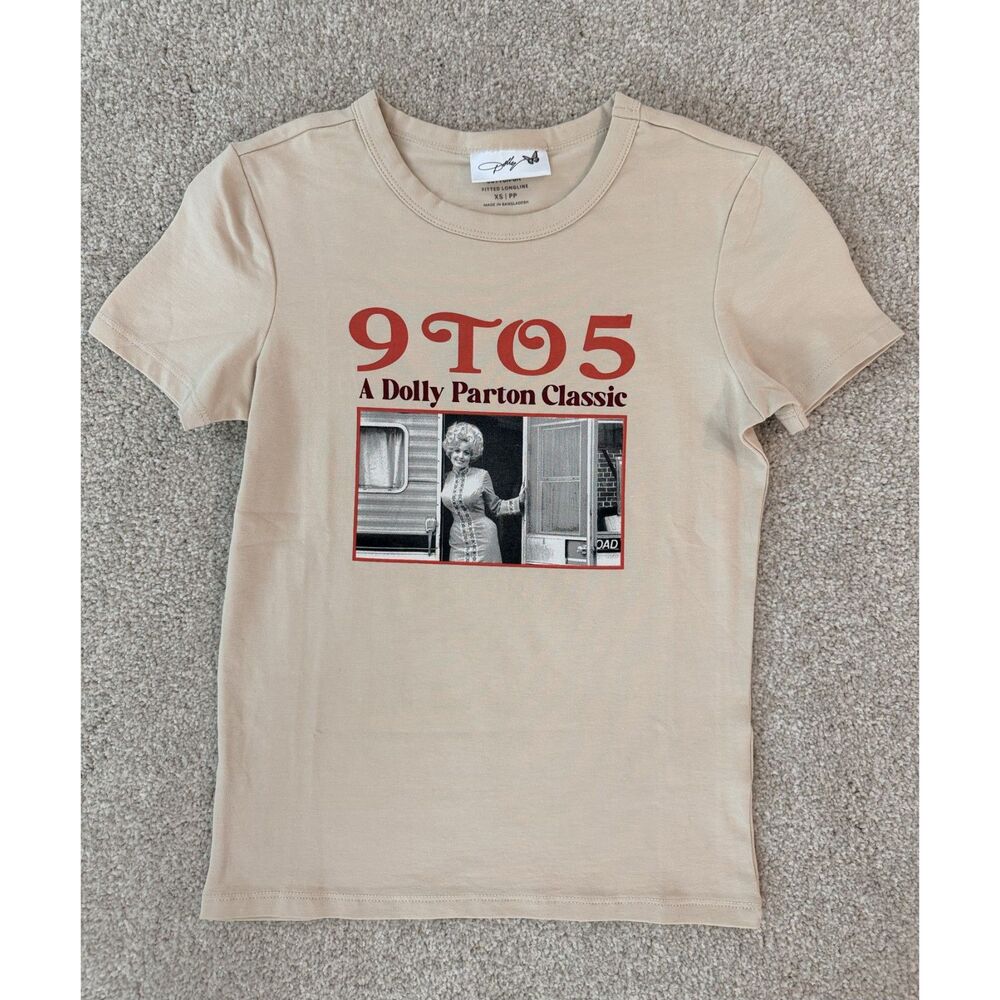 Cotton On Dolly Parton 9 to 5 T Shirt XS Fitted Baby Tee Country Music